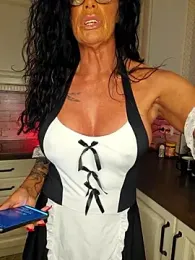 Misses-Cougar stripchat stream image