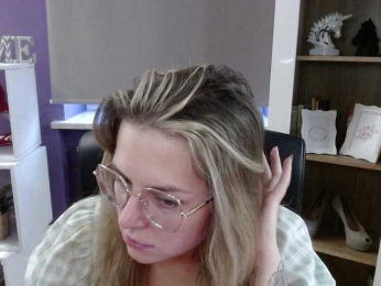 Soft-Zoey bongacams stream image
