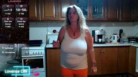 JennaDeluxe stripchat stream image