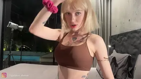 Golden_Aline stripchat stream image