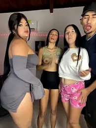 royalgirls_x stripchat stream image