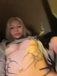 babydolll stripchat stream image