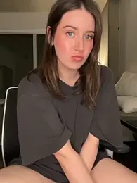 nerdynina stripchat stream image