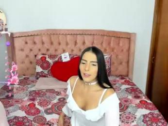 andreaytatyts chaturbate stream image