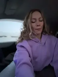 LavenderHot stripchat stream image