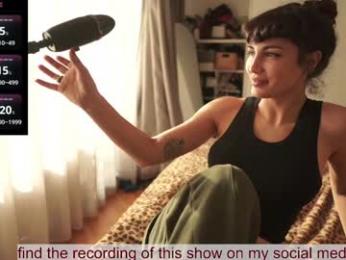 venus_in_jeans chaturbate stream image