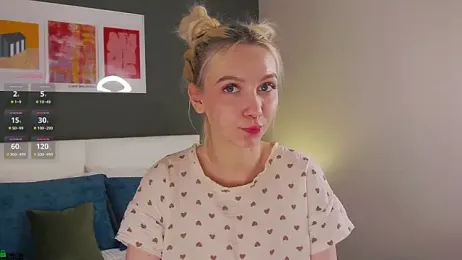 SaraHearts stripchat stream image