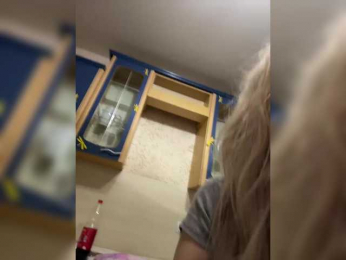 LittleDelora bongacams stream image