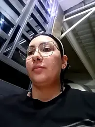 You-kitty2025 stripchat stream image