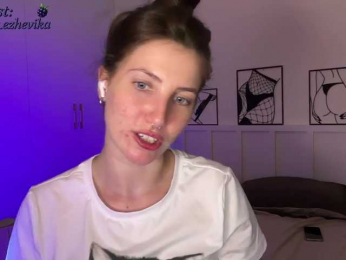 EzheVika bongacams stream image