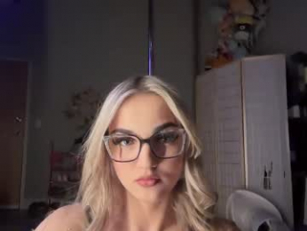 iris_world chaturbate stream image