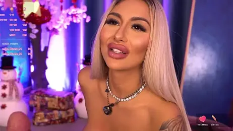 GoldenAmber stripchat stream image