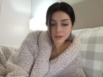 milla_bella chaturbate stream image, 21.12.2025 23:40