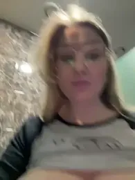 Teya_moon_ stripchat stream image