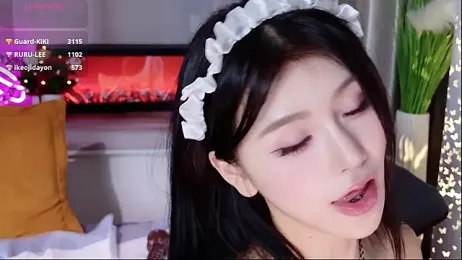 Kiki--2025 stripchat stream image