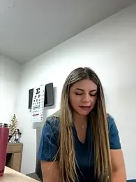 alicee16 stripchat stream image