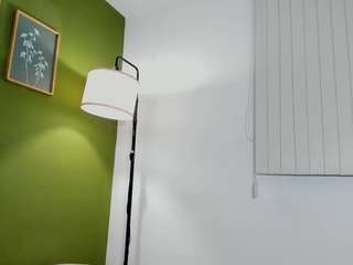 karlyee camsoda stream image