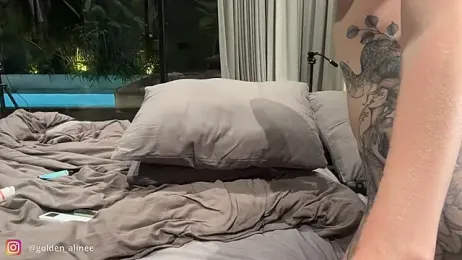 Golden_Aline stripchat stream image