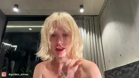 Golden_Aline stripchat stream image