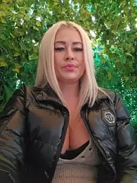 MILFBARBY stripchat stream image