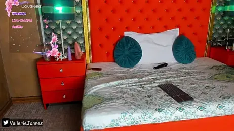 VallerieJones stripchat stream image