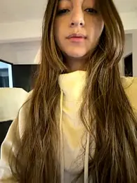 aly_golden_ stripchat stream image