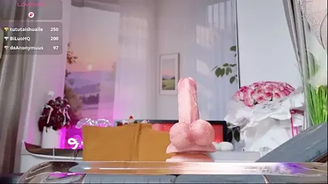 Kiki--2025 stripchat stream image