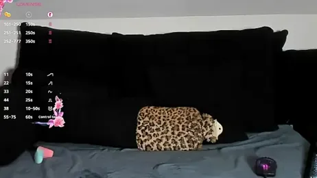 laurasommer stripchat stream image