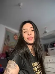 kiaraglam2 stripchat stream image