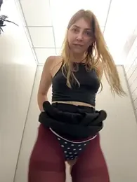 Sunny___Bunny stripchat stream image