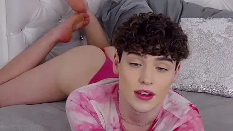 RobbyCharming stripchat stream image, 15.01.2026 07:50