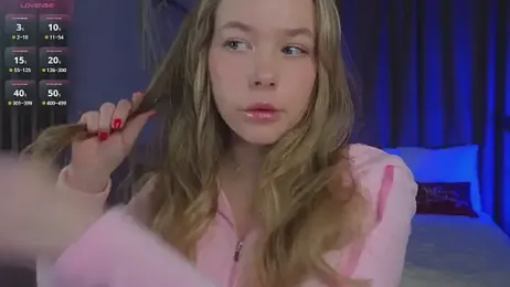 milly_shy stripchat stream image