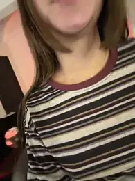 aly_golden_ stripchat stream image