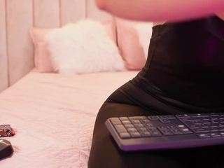 mssbombom camsoda stream image