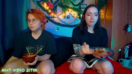 TrickyKitsune stripchat stream image