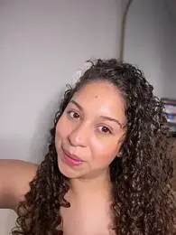 Shara_dreams stripchat stream image