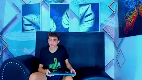 Room_boys_hot stripchat stream image, 23.01.2026 04:20