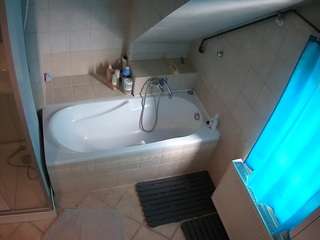 voyeurcam-julmodels-bath-2nd-1 camsoda stream image, 15.01.2026 21:10