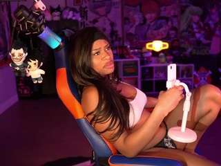 lovenzia camsoda stream image