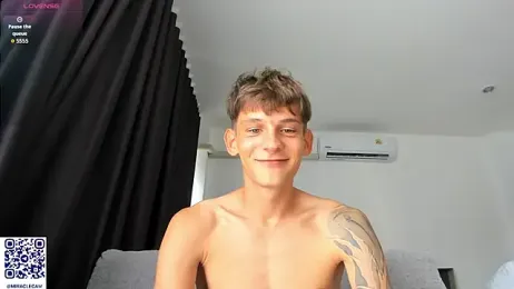 MiracleCam stripchat stream image, 31.01.2026 07:30