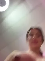 AshleySinn stripchat stream image