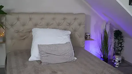 hotmilfbitch stripchat stream image