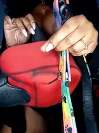 AmazonianMistress stripchat stream image