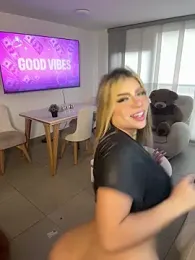 MiaWhitePink_ stripchat stream image