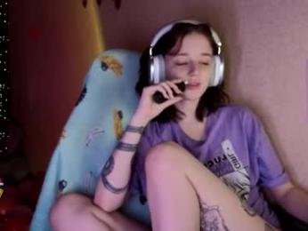 queen_kitty1818 chaturbate stream image