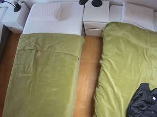 voyeurcam-julmodels-bed-5 camsoda stream image, 20.02.2026 19:00