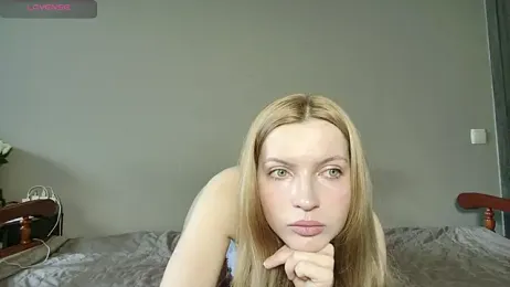 JuiliOnesunray stripchat stream image