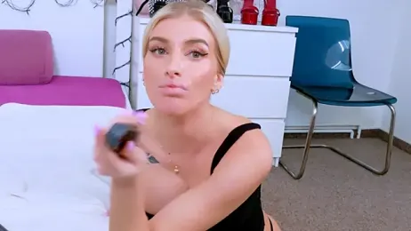 Lia_Benini stripchat stream image