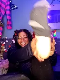 AmazonianMistress stripchat stream image