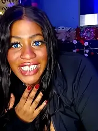 AmazonianMistress stripchat stream image